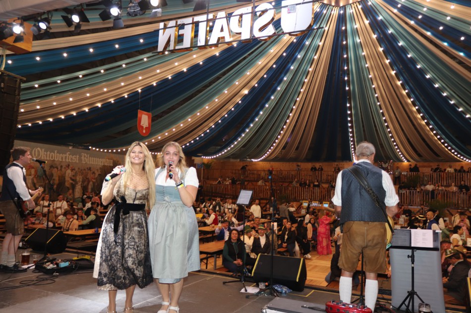 Banda alemã Die Kirchdorfer se apresenta pela quarta vez na Oktoberfest Blumenau