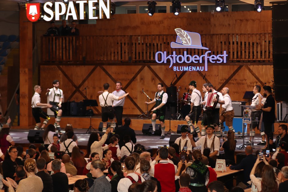 Galegão retorna em grande estilo na 40ª Oktoberfest Blumenau