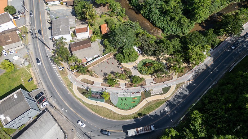 Prefeitura de Blumenau entrega novo espaço de lazer e convivência no bairro da Velha