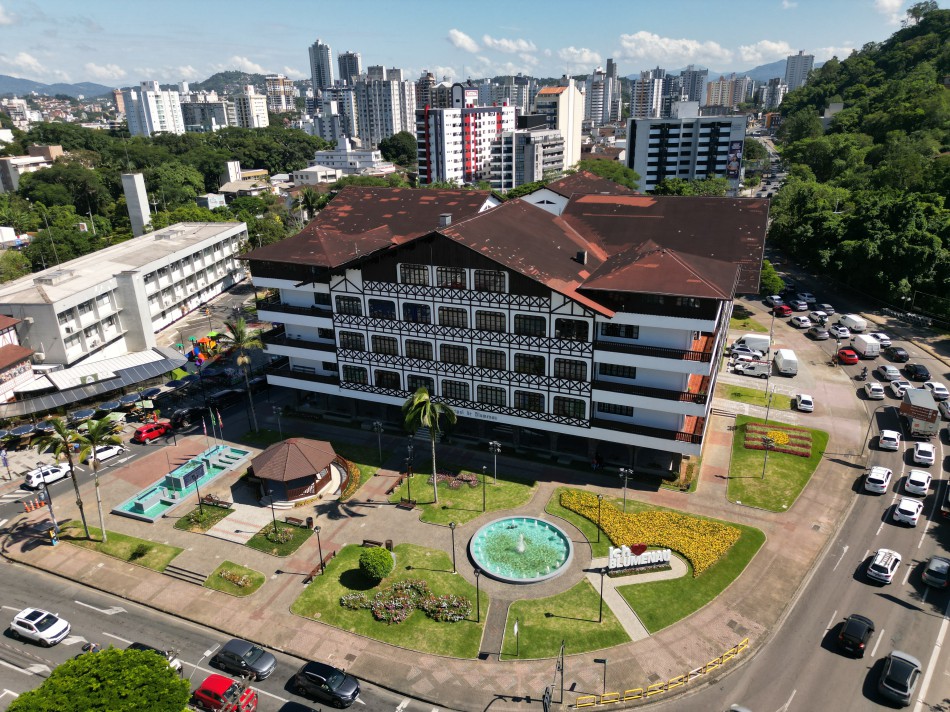 Prefeitura de Blumenau em regime de plantão nas férias coletivas