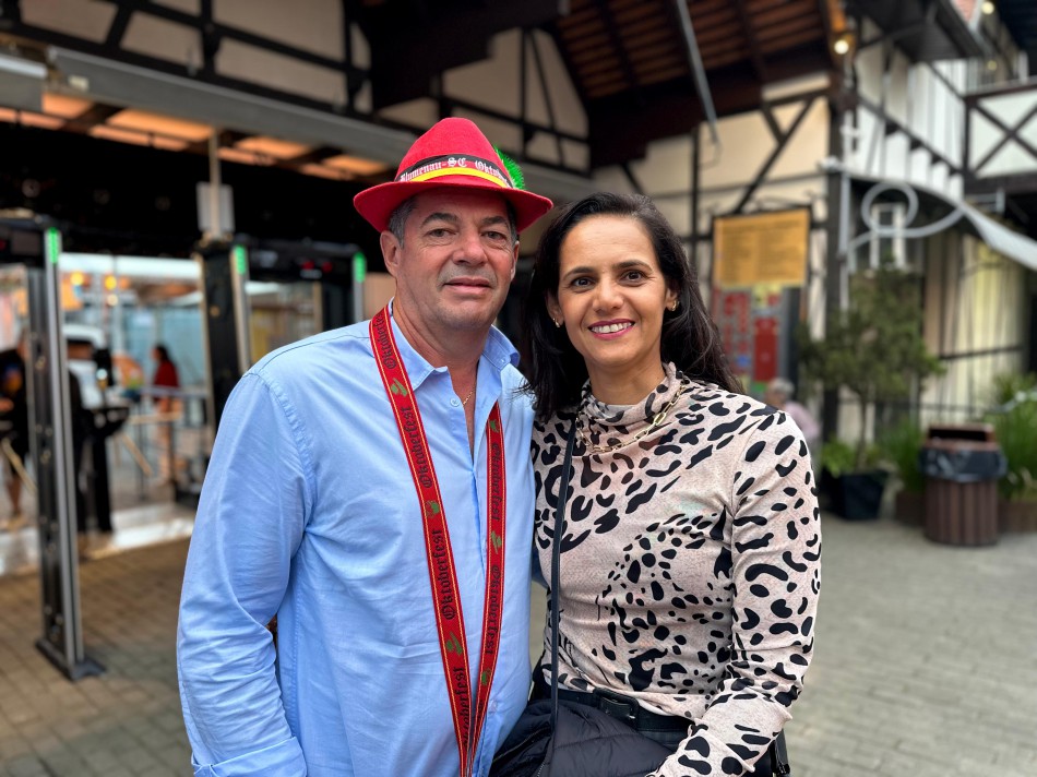 Portões abertos: Oktoberfest Blumenau 2025 começa com expectativa nas alturas