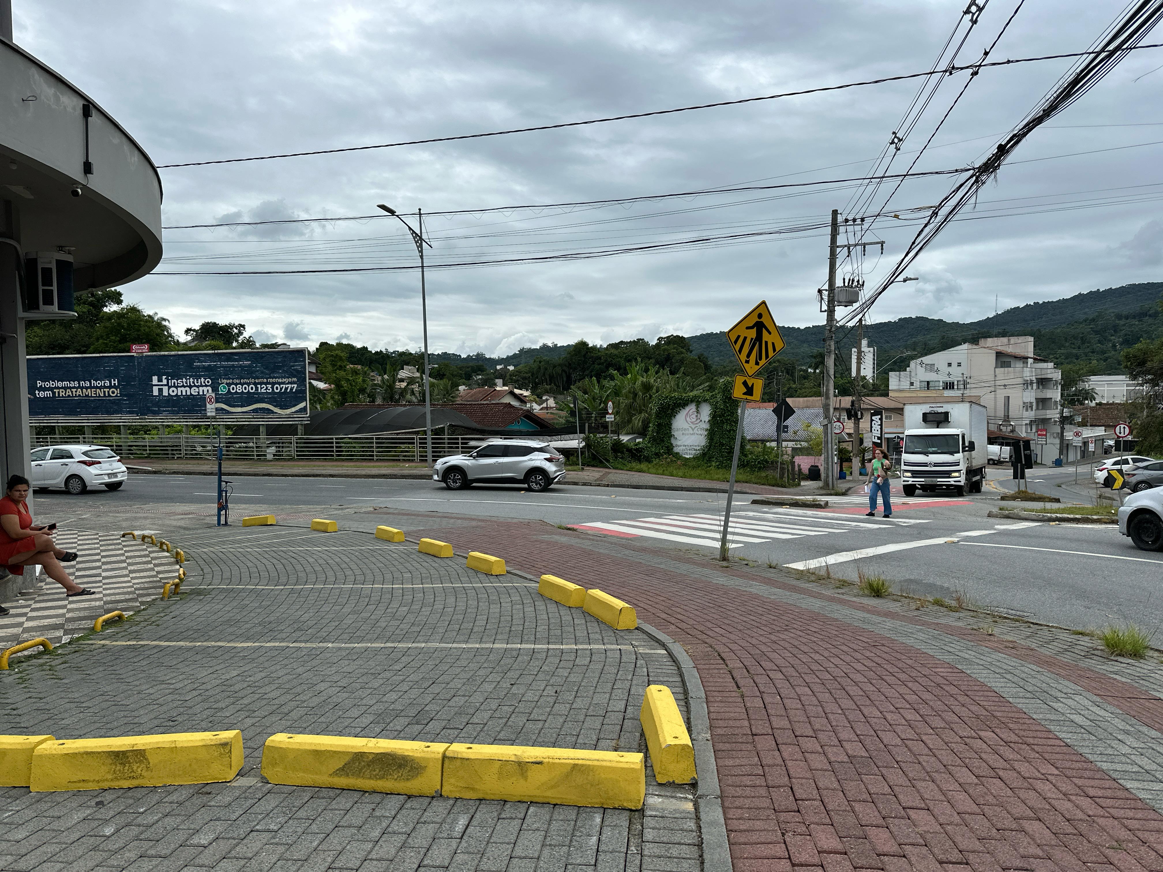 Câmara de Blumenau debate retirada de vagas de estacionamento em pontos comerciais da Rua General Osório