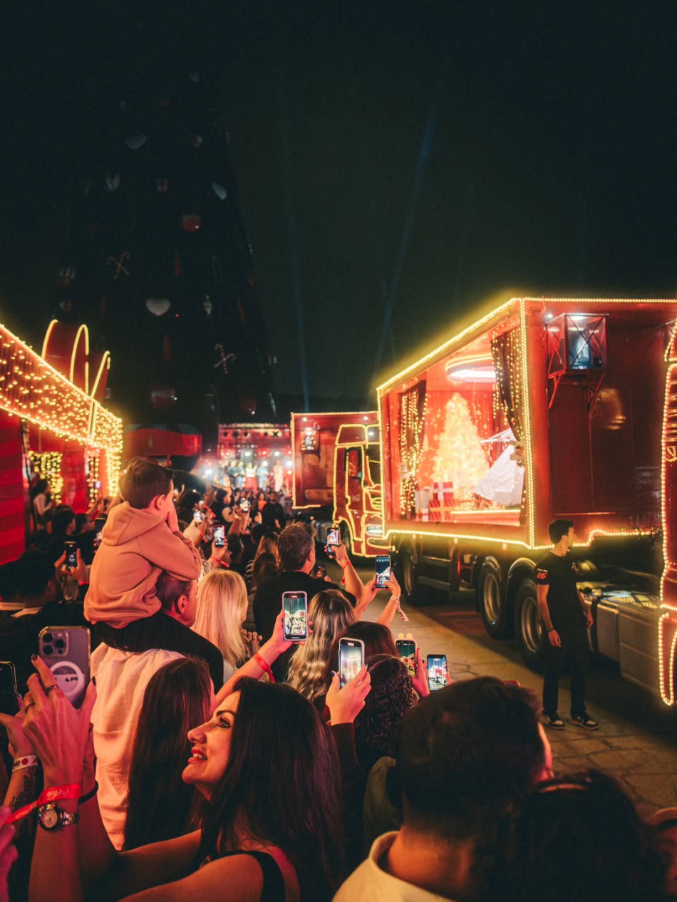 Caravana de Natal da Coca-Cola chega a Blumenau neste sábado, dia 20