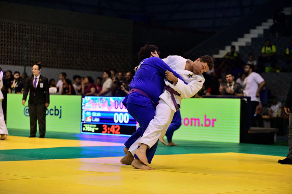 Judoca de Blumenau representa o Brasil no Campeonato Mundial neste fim de semana