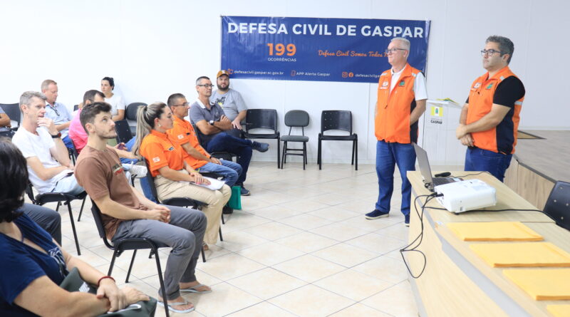 Defesa Civil realiza primeira reunião com candidatos ao voluntariado na cidade de Gaspar