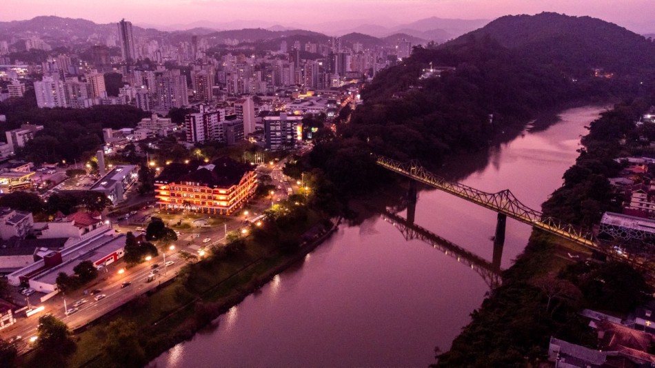 Blumenau conquista a categoria A no Mapa do Turismo Brasileiro Classificação divulgada pelo Ministério do Turismo coloca a cidade entre os 156 destinos mais importantes do Brasil