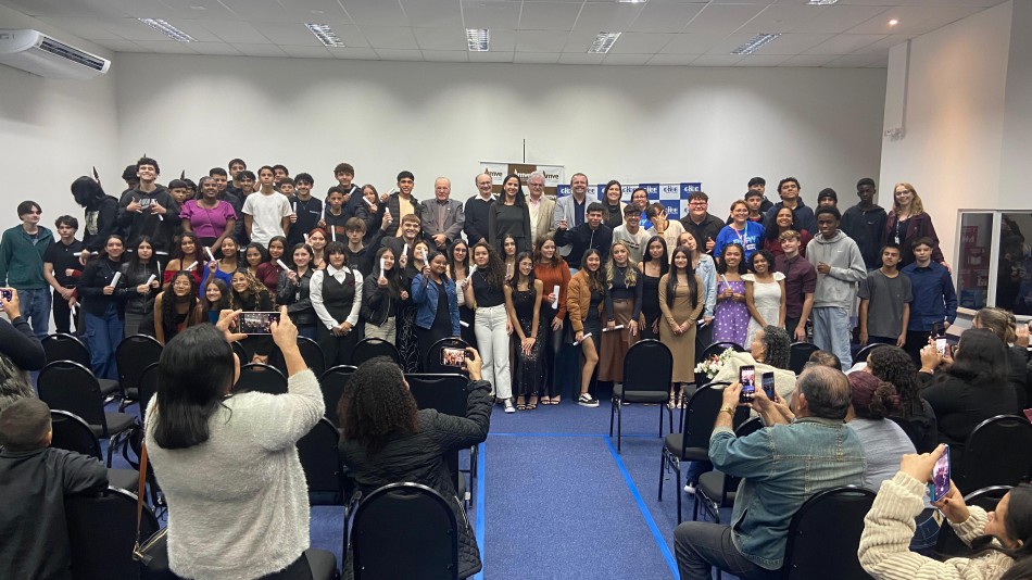 Programa de Iniciação ao Trabalho forma 103 adolescentes