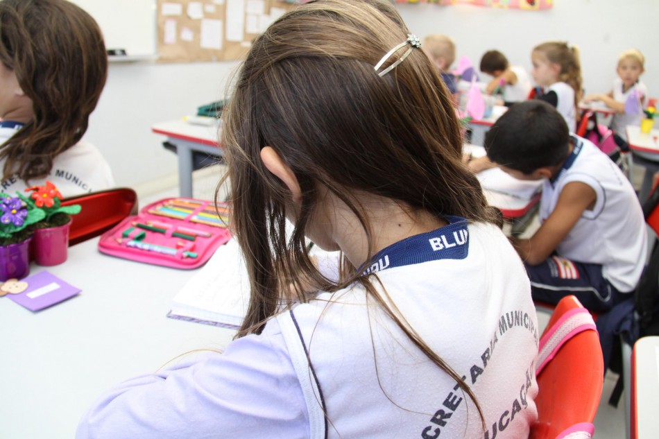 Prefeitura de Blumenau convoca mais de 160 professores aprovados em concurso da Educação