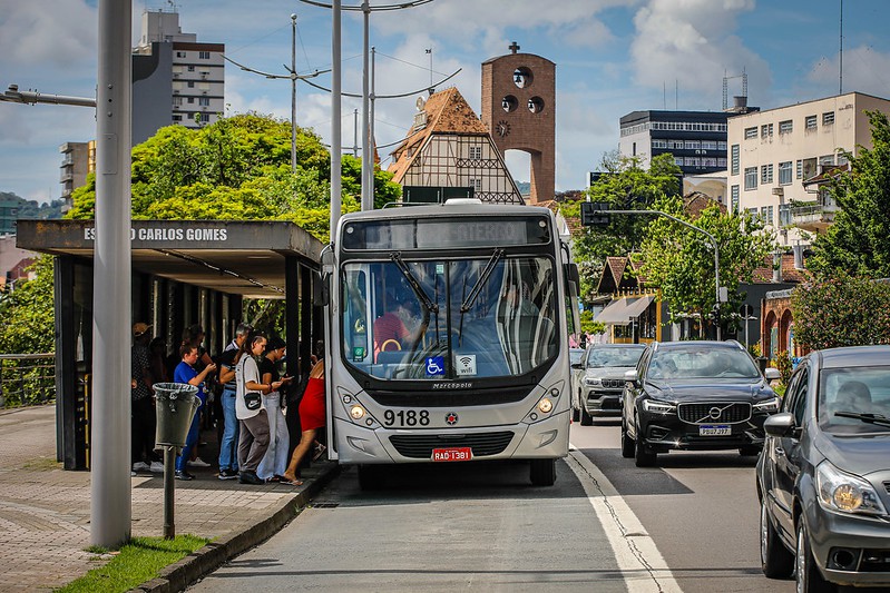 Blumenau anuncia inclusão de 20 novas viagens no transporte coletivo a partir de segunda-feira, dia 10.