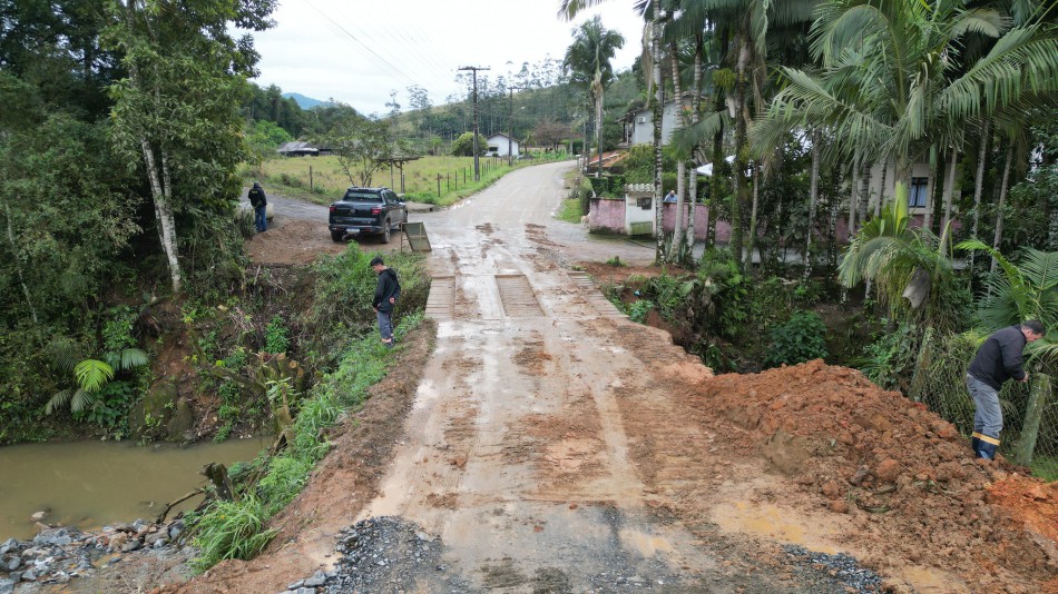 Prefeitura de Blumenau inicia obras da nova ponte no bairro Testo Salto