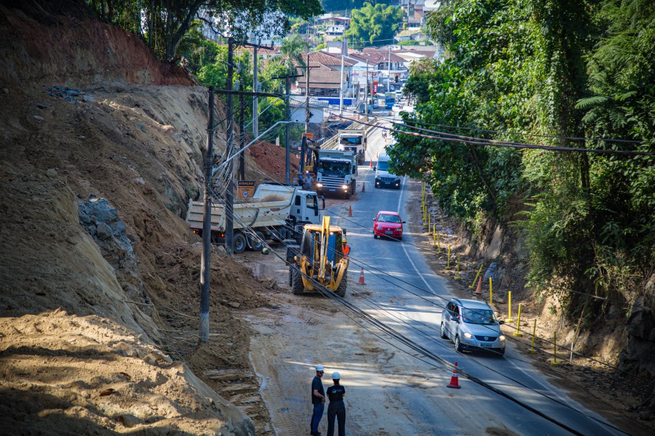 Obras no Corredor Norte avançam em vários pontos simultaneamente