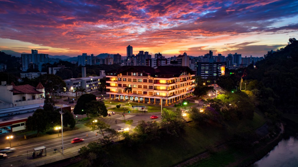 Blumenau apresenta atrações turísticas em feira dedicada ao mercado sul-americano