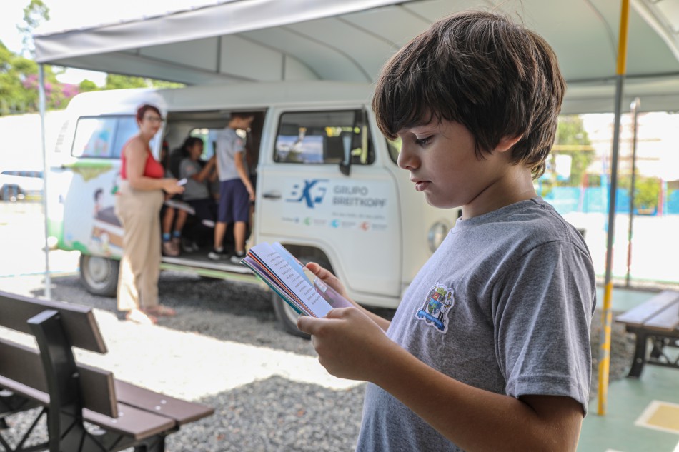 Primeira ação da Biblioteca Ambulante em 2025 empresta mais de 380 livros